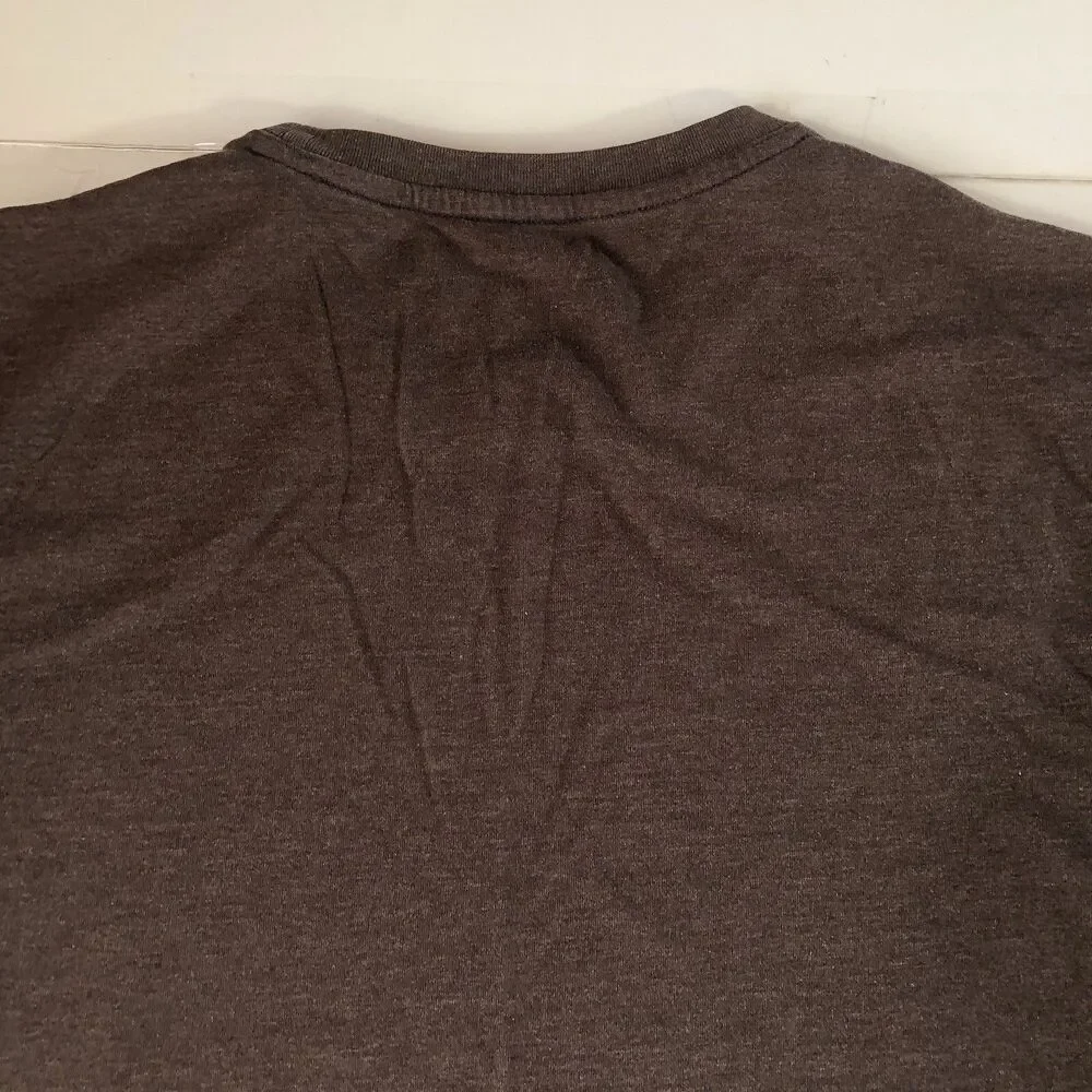 Banana republic factory men’s premium wash T-shirt Dark Brown Taupe Medium